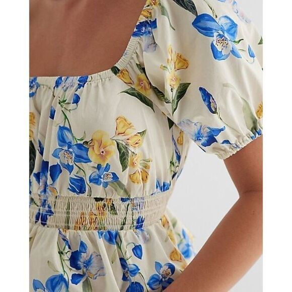 ✨Express Floral Square Neck Puff Sleeve Peplum Sz Large Top✨ - Picture 2 of 12